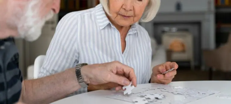 Biomarcadores de Alzheimer: ¿cuáles son y qué relación tienen con la enfermedad?