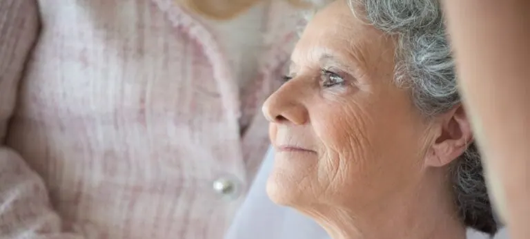 Biomarcadores salivales en el Alzheimer: lo que su saliva puede revelar