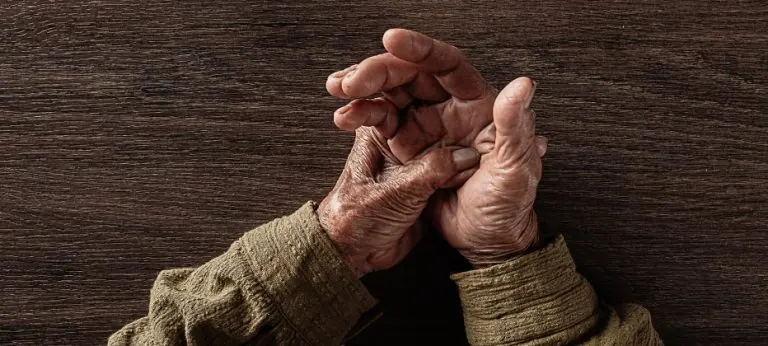 Degeneración corticobasal y Parkinson: Diferencias y síntomas