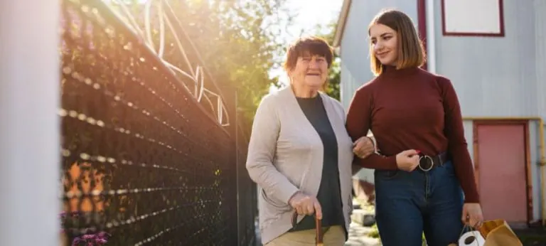 ¿Es bueno cambiar de casa a una persona con Alzheimer?